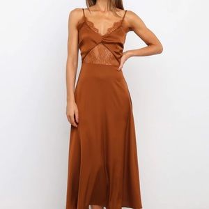 Petal and Pup Ariel Dress in Rust Size 4
